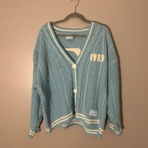 AUTHENTIC Taylor Swift 1989 Cardigan!!